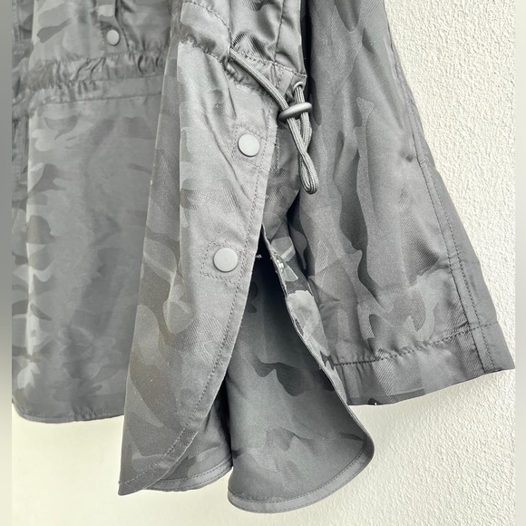 H&M | Lightweight Spring Jacket - Picture 4 of 16